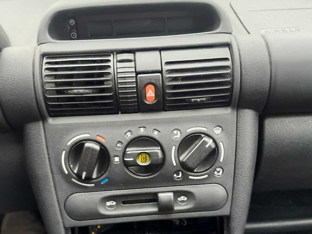 1998 opel corsa personenauto - afbeelding 3 van  17