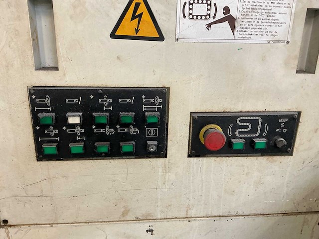 1998 quaser mk60iih horizontaal cnc-bewerkingscentrum - afbeelding 5 van  19
