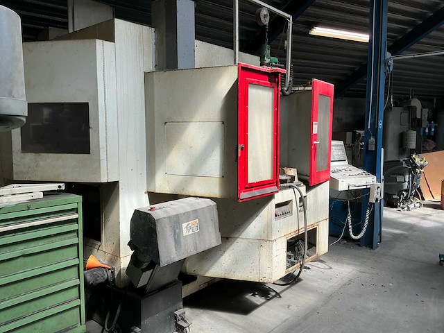 1998 quaser mk60iih horizontaal cnc-bewerkingscentrum - afbeelding 12 van  19