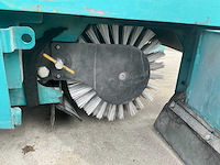 1998 tennant 64000 zelfrijdende veegmachine - afbeelding 7 van  73