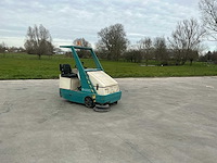 1998 tennant 64000 zelfrijdende veegmachine - afbeelding 60 van  73