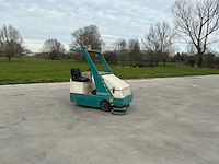 1998 tennant 64000 zelfrijdende veegmachine - afbeelding 22 van  73