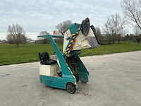 1998 tennant 64000 zelfrijdende veegmachine - afbeelding 48 van  73