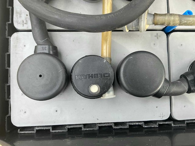 1998 tennant 64000 zelfrijdende veegmachine - afbeelding 42 van  73