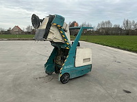 1998 tennant 64000 zelfrijdende veegmachine - afbeelding 73 van  73