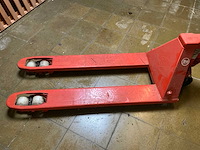 1999 bt l2000x/11 hand hydraulische palletwagen - afbeelding 2 van  4