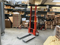 1999 bt sh800 e/2 elektrische palletlifter - afbeelding 1 van  9