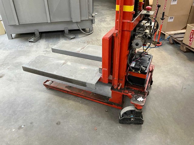 1999 bt sh800 e/2 elektrische palletlifter - afbeelding 7 van  9