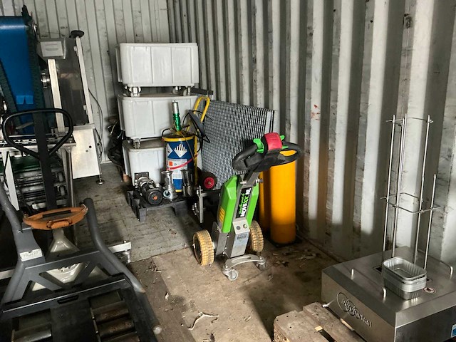 1999 daa-dc40-80 dry cargo zeecontainer met inhoud - afbeelding 2 van  11