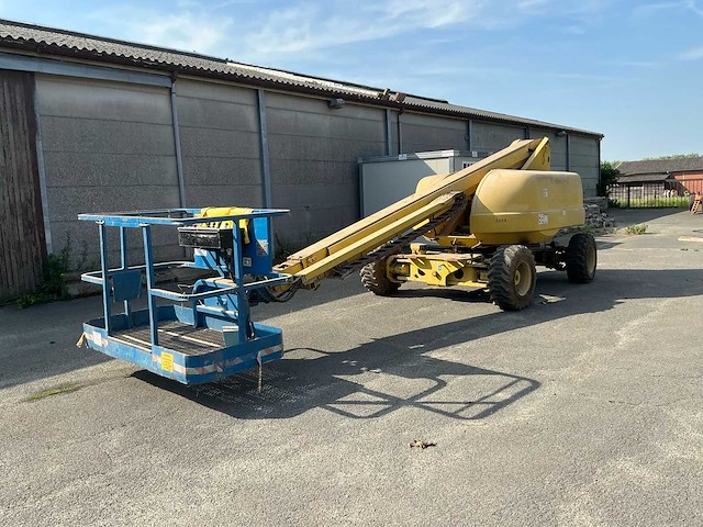 1999 grove gt141da zelfrijdende telescoophoogwerker met werkplatform - afbeelding 1 van  2