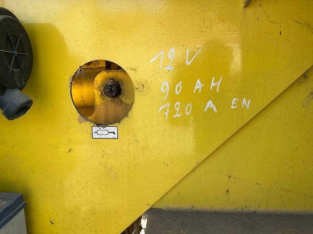 1999 grove gt141da zelfrijdende telescoophoogwerker met werkplatform - afbeelding 12 van  20