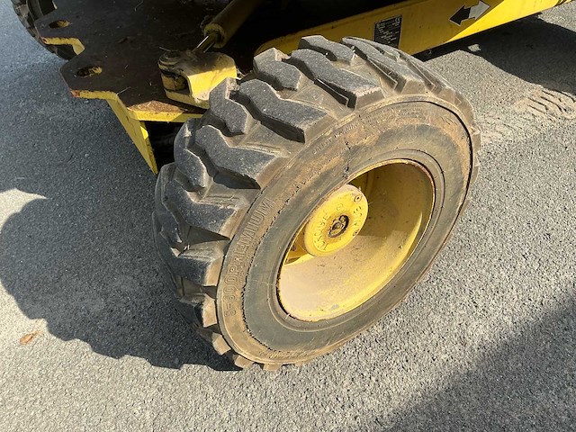 1999 grove gt141da zelfrijdende telescoophoogwerker met werkplatform - afbeelding 3 van  20