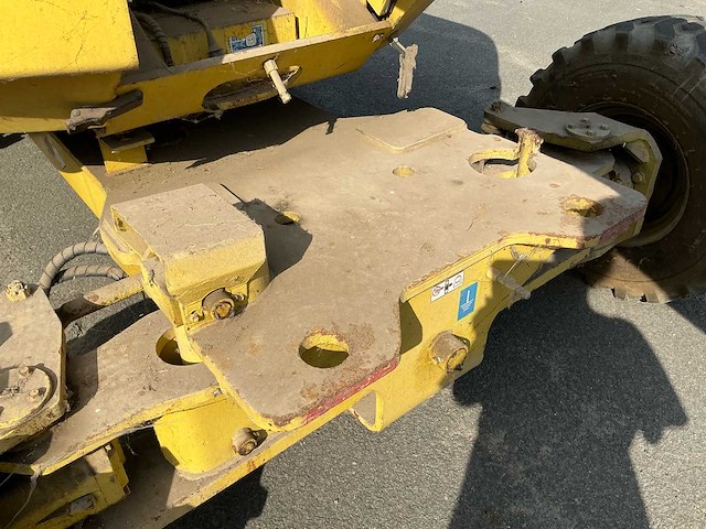 1999 grove gt141da zelfrijdende telescoophoogwerker met werkplatform - afbeelding 5 van  20
