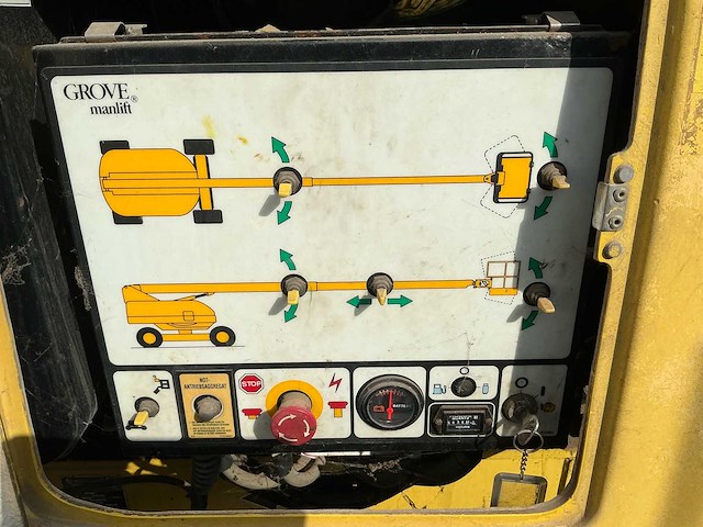 1999 grove gt141da zelfrijdende telescoophoogwerker met werkplatform - afbeelding 16 van  20