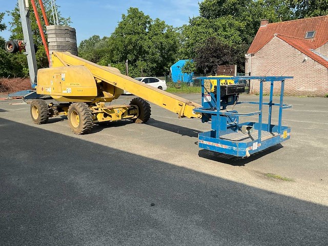 1999 grove gt141da zelfrijdende telescoophoogwerker met werkplatform - afbeelding 11 van  20