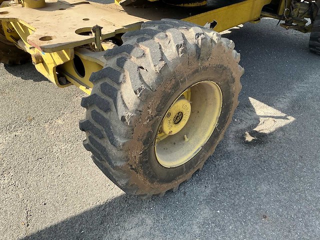 1999 grove gt141da zelfrijdende telescoophoogwerker met werkplatform - afbeelding 20 van  20