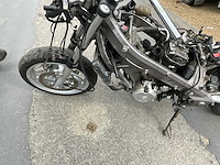 1999 honda - motorfiets - afbeelding 1 van  7