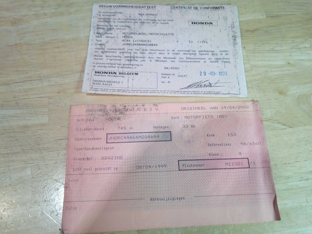 1999 honda vt750 motorfiets - afbeelding 8 van  8