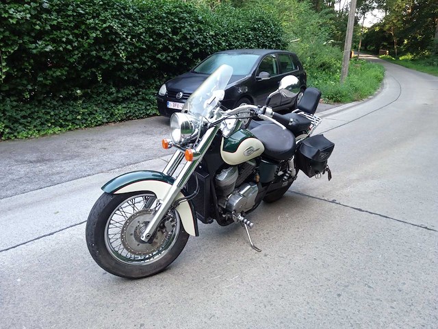 1999 honda vt750 motorfiets - afbeelding 1 van  6