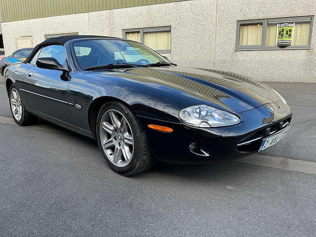1999 jaguar xk8 personenauto's - afbeelding 29 van  31
