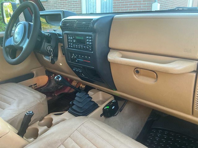 1999 jeep wrangler lichte vracht - afbeelding 24 van  41