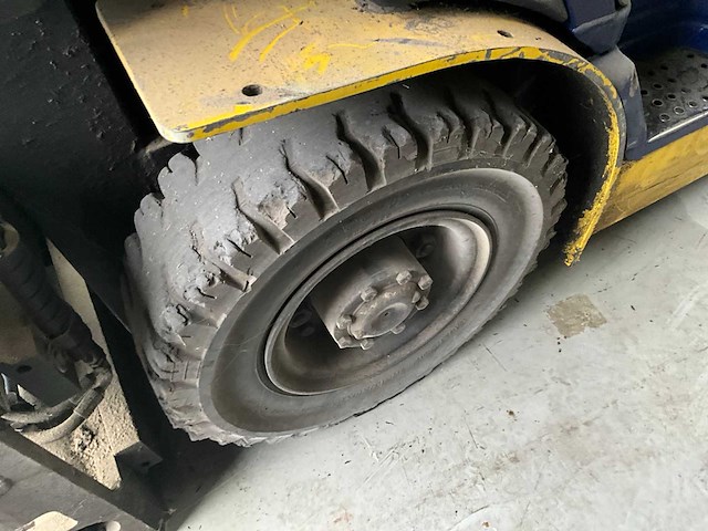 1999 komatsu fg25t12 vorkheftruck - afbeelding 2 van  18