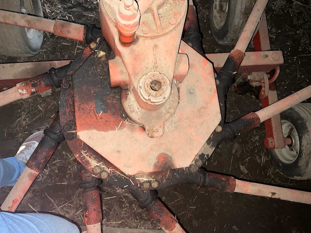 1999 kuhn ga 4121 gm endaineur - afbeelding 1 van  5