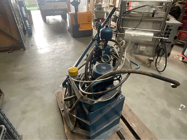1999 mannesmann rexroth hydraulische pomp - afbeelding 1 van  7