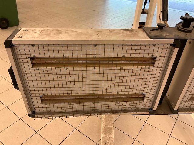 1999 mb 409 infraroodlamp - afbeelding 3 van  7