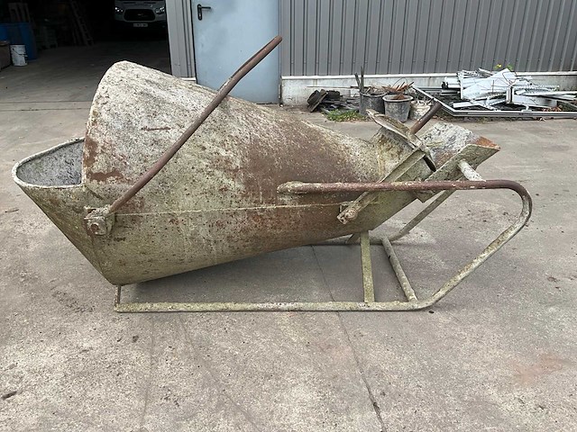 1999 mct l.v. betonkubel - afbeelding 4 van  8