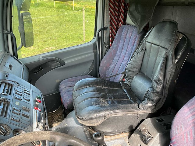 1999 mercedes-benz ateco 1223 ateco 1223 l vrachtwagen voor paardentransport - afbeelding 20 van  71