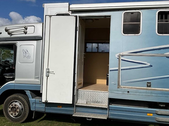 1999 mercedes-benz ateco 1223 ateco 1223 l vrachtwagen voor paardentransport - afbeelding 27 van  71