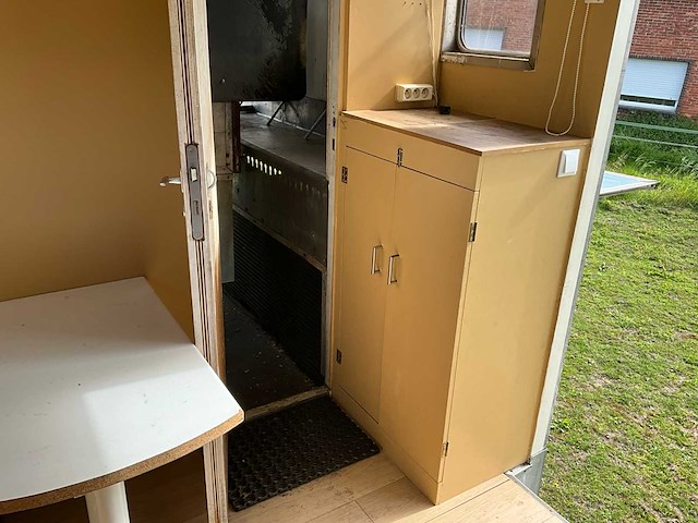 1999 mercedes-benz ateco 1223 ateco 1223 l vrachtwagen voor paardentransport - afbeelding 40 van  71