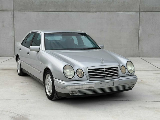 1999 mercedes-benz e250 turbo diesel avantgarde personenauto - afbeelding 1 van  21