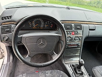 1999 mercedes-benz e250 turbo diesel avantgarde personenauto - afbeelding 1 van  23