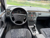 1999 mercedes-benz e250 turbo diesel avantgarde personenauto - afbeelding 5 van  23