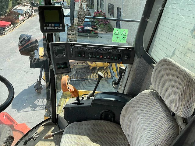 1999 new holland fx28 hennep-oogstmachine - afbeelding 19 van  44