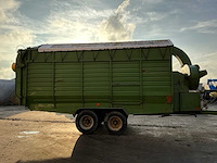 1999 new holland m135 landbouwtractor + maaiarm + laadbakaanhangwagen - afbeelding 14 van  18