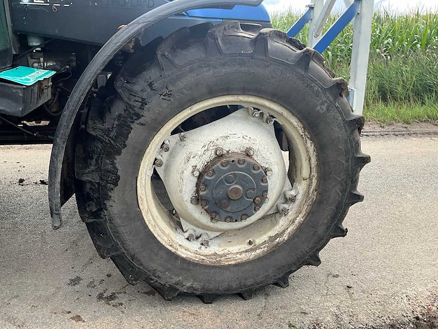 1999 new holland tl90 vierwielaangedreven landbouwtractor - afbeelding 5 van  26