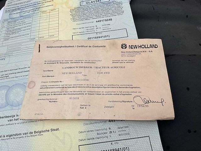 1999 new holland tl90 vierwielaangedreven landbouwtractor - afbeelding 11 van  26