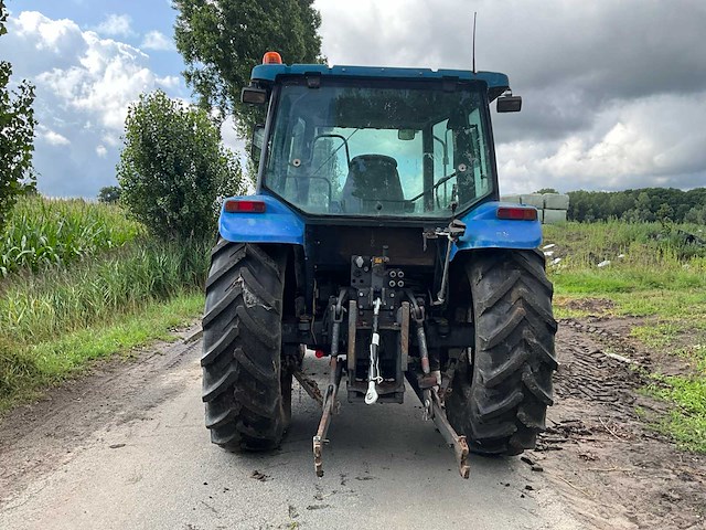 1999 new holland tl90 vierwielaangedreven landbouwtractor - afbeelding 14 van  26