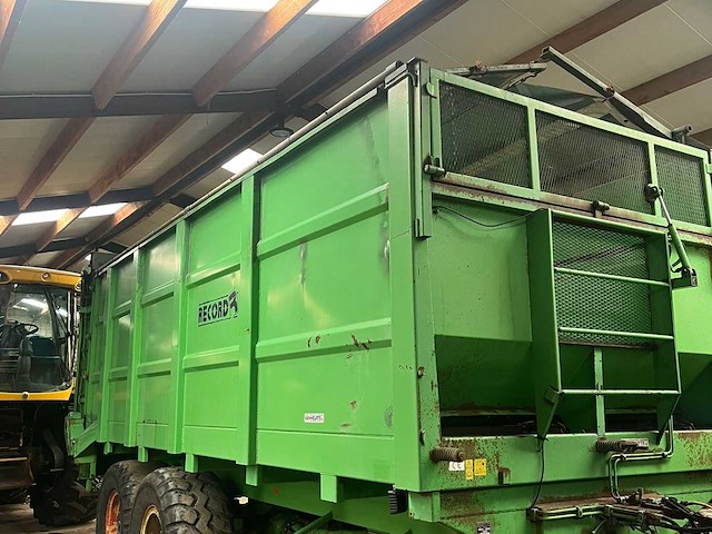 1999 record s1800 silagewagen mtm 16350kg - afbeelding 29 van  34