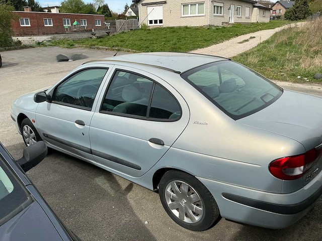 1999 renault megane classic personenauto - afbeelding 12 van  21