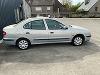 1999 renault megane classic personenauto - afbeelding 17 van  21