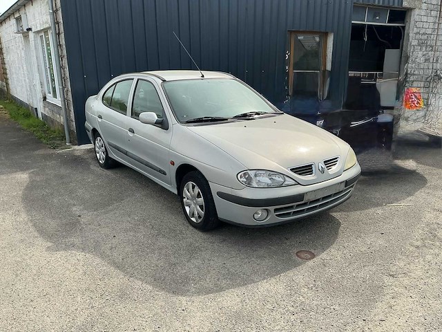 1999 renault megane classic personenauto - afbeelding 18 van  21