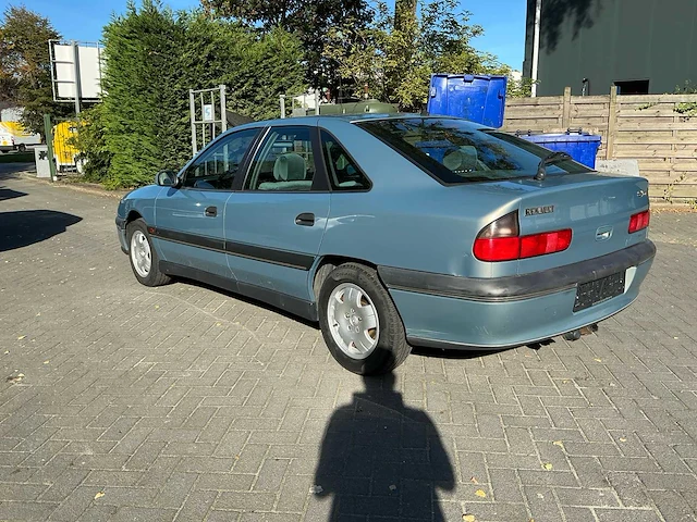 1999 renault safrane personenauto - afbeelding 3 van  32