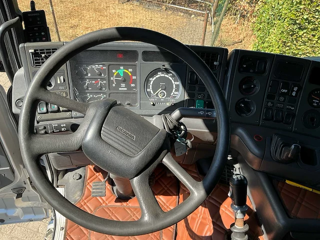 1999 scania r 144 lb 6x2 vrachtwagen - afbeelding 14 van  37