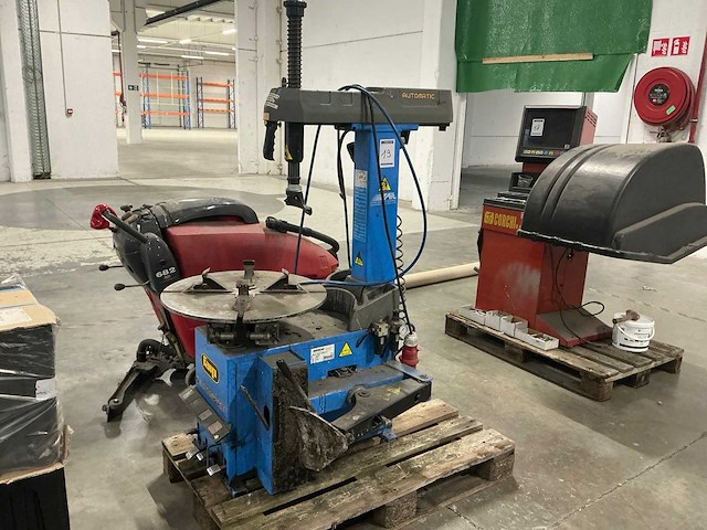 1999 simpesfaip f60 bandenwisselmachine - afbeelding 1 van  6