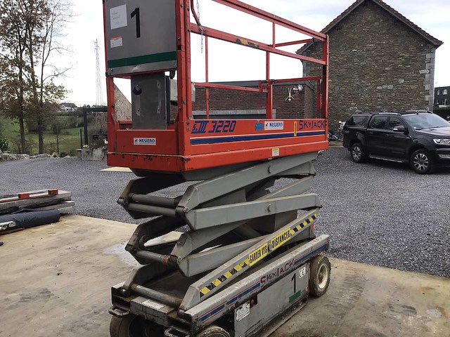 1999 skyjack 3220 luchtwerkplatform - afbeelding 8 van  12