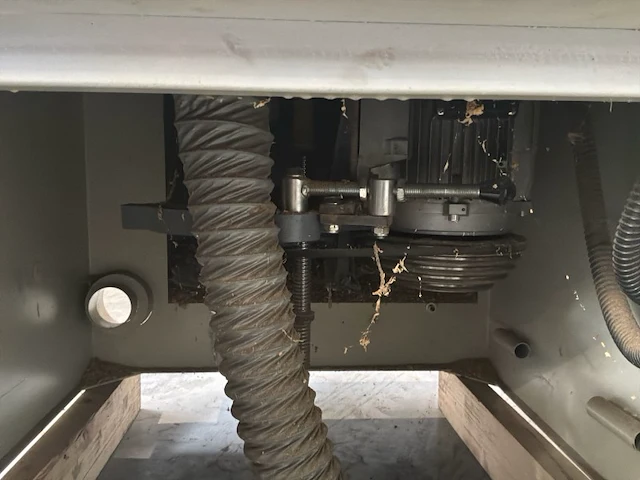 1999 tcm t 23 i spindelfreesmachine - afbeelding 3 van  12